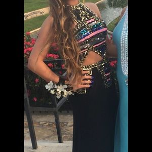 Black prom dress